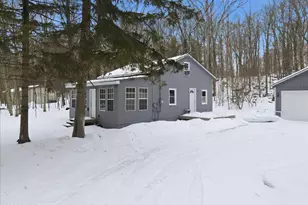 209 Urban Rd, Hawley, PA 18428 - Photo 3