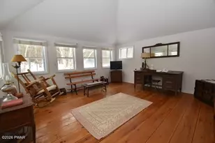 130 Log and Twig Rd, Dingmans Ferry, PA 18328 - Photo 9