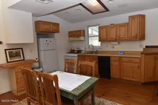 130 Log and Twig Rd, Dingmans Ferry, PA 18328 - Photo 13