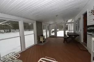 130 Log and Twig Rd, Dingmans Ferry, PA 18328 - Photo 29