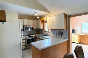 15 Lake View Dr, Lake Ariel, PA 18436 - Photo 9