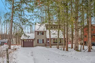 31 Woodcrest Ln, Lake Ariel, PA 18436 - Photo 1