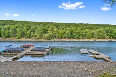 305 Laurel Lane, Greentown, PA 18426 - Photo 3