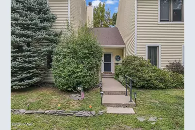 102 Crestview Drive, Hawley, PA 18428 - Photo 5