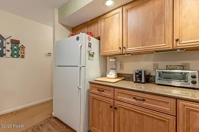 102 Crestview Drive, Hawley, PA 18428 - Photo 23