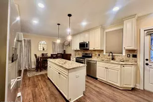 539 New York St, Dunmore, PA 18509 - Photo 9