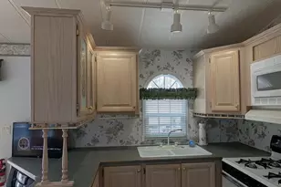 123 Acres of Diamonds Dr, Milford, PA 18337 - Photo 11