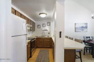 14 Finch Grv, Lake Harmony, PA 18624 - Photo 11