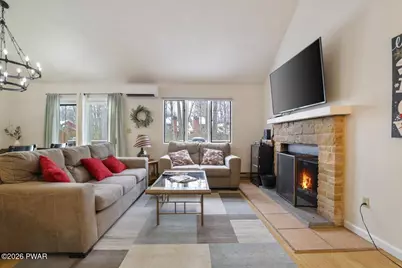 14 Finch Grove, Lake Harmony, PA 18624 - Photo 3