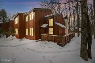 14 Finch Grv, Lake Harmony, PA 18624 - Photo 1