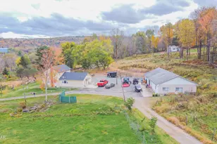 69 E Sterling Rd, Newfoundland, PA 18445 - Photo 43