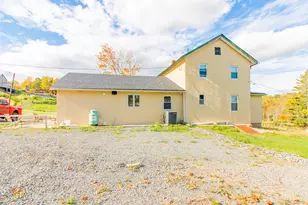 69 E Sterling Rd, Newfoundland, PA 18445 - Photo 33