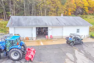 69 E Sterling Rd, Newfoundland, PA 18445 - Photo 35