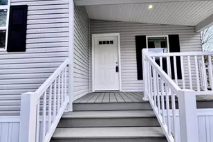 102 Middle Rd, Greentown, PA 18426 - Photo 3