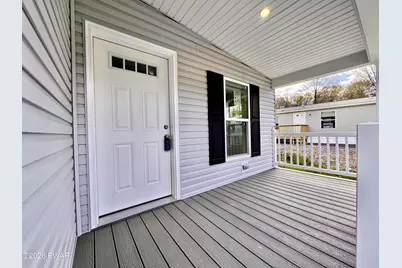 102 Middle Road, Greentown, PA 18426 - Photo 3