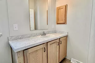 102 Middle Rd, Greentown, PA 18426 - Photo 29