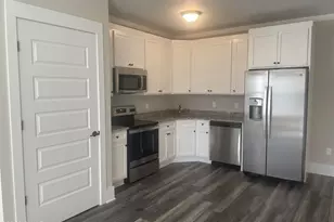 180 Paddlers Point #105 Dr, Matamoras, PA 18336 - Photo 3