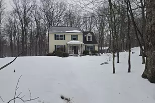 214 Primrose Ln, Milford, PA 18337 - Photo 3