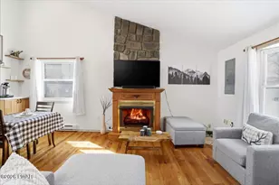 6433 Marvin Gardens Dr, Tobyhanna, PA 18466 - Photo 11