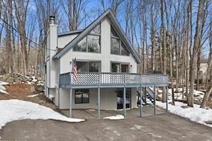 267 Lakeview Dr W, Lake Ariel, PA 18436 - Photo 1