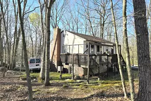113 Blueridge Ln, Lords Valley, PA 18428 - Photo 5