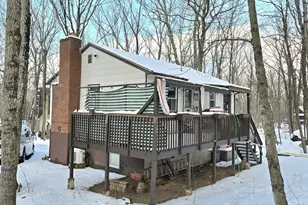 113 Blueridge Ln, Lords Valley, PA 18428 - Photo 5