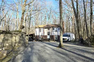 113 Blueridge Ln, Lords Valley, PA 18428 - Photo 3