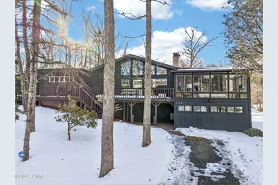 102 Water Lily Terrace, Milford, PA 18337 - Photo 1