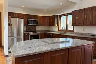 806 Gaskin Ct, Lords Valley, PA 18428 - Photo 11