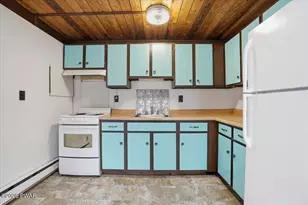 1025 Wallenpaupack Dr, Lake Ariel, PA 18436 - Photo 19