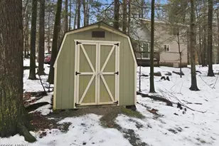 1025 Wallenpaupack Dr, Lake Ariel, PA 18436 - Photo 41