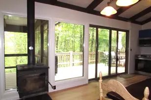 124 Hickory Dr, Hawley, PA 18428 - Photo 15