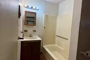 192 Bellingham Dr, Bushkill, PA 18324 - Photo 13