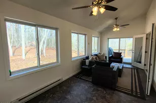 192 Lower Lakeview Dr, Hawley, PA 18428 - Photo 25