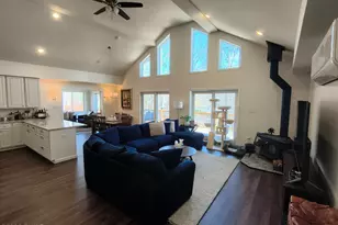 192 Lower Lakeview Dr, Hawley, PA 18428 - Photo 13