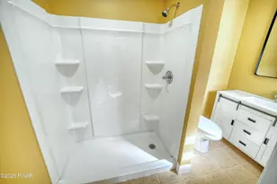 86 Pike St, Carbondale, PA 18407 - Photo 17