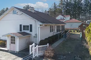 44 McCabe Ave, Carbondale, PA 18407 - Photo 35