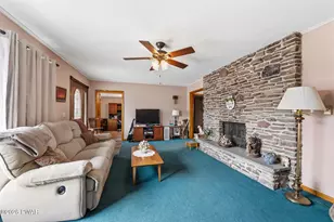 44 McCabe Ave, Carbondale, PA 18407 - Photo 5