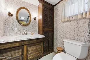 44 McCabe Ave, Carbondale, PA 18407 - Photo 13