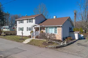 44 McCabe Ave, Carbondale, PA 18407 - Photo 3