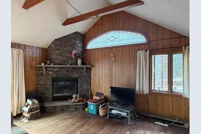 128 Horseshoe Lane, Lords Valley, PA 18428 - Photo 7