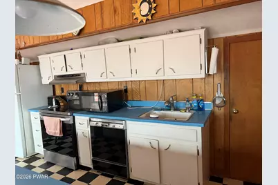 128 Horseshoe Lane, Lords Valley, PA 18428 - Photo 15