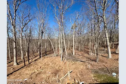 2193 Spring Drive, Bushkill, PA 18324 - Photo 3