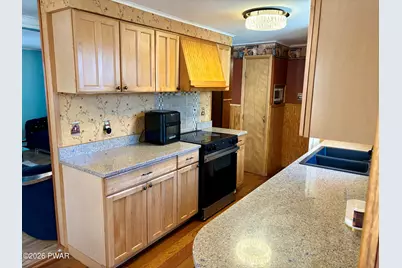 2193 Spring Drive, Bushkill, PA 18324 - Photo 13