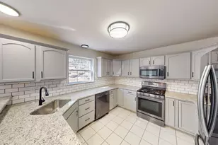 104 Shannon Ct, Bushkill, PA 18324 - Photo 19