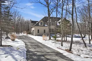 1085 Dewberry Dr, Hawley, PA 18428 - Photo 63