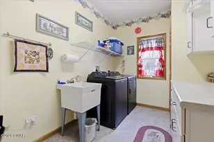 1085 Dewberry Dr, Hawley, PA 18428 - Photo 49