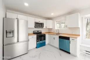 5231 Woodbridge Dr E, Bushkill, PA 18324 - Photo 7