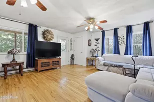 60 Ash Gap Rd, Springbrook Township, PA 18444 - Photo 9