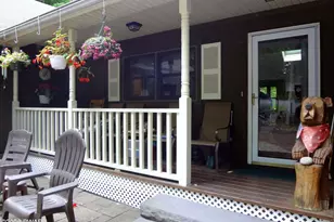 104 Hickory Ln, Greentown, PA 18426 - Photo 3